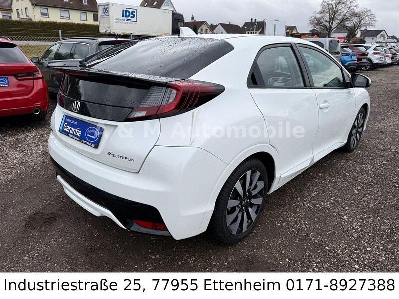 Gebraucht Honda Civic Elegance 99 PS (72 kW) 2016 Weiß Limousine