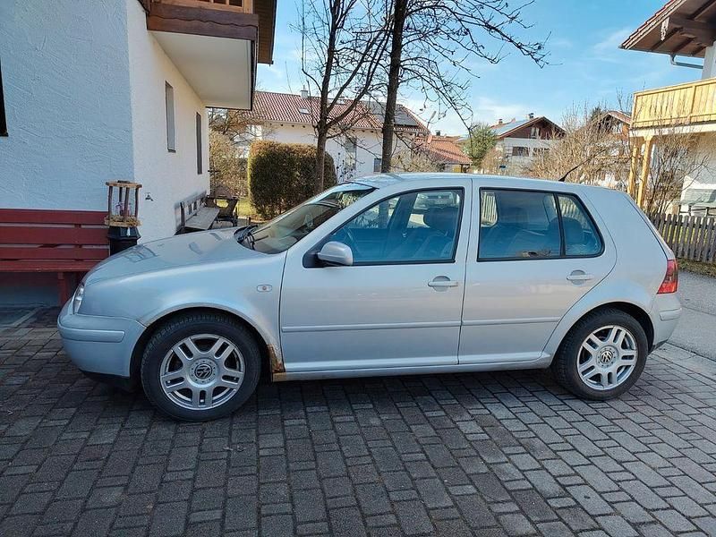 Gebraucht VW Golf IV Basis 101 PS (74 kW) 2000 Silber Limousine