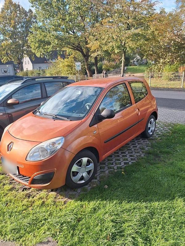 Gebraucht Renault Twingo Authentique 58 PS (42 kW) 2009 Orange Kleinwagen