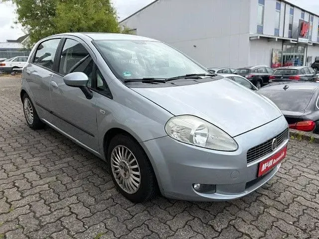 Gebraucht Fiat Punto 75 PS (55 kW) 2009 Silber Kleinwagen