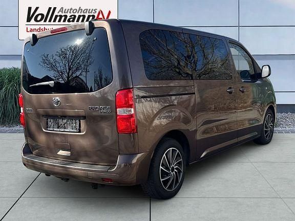 Gebraucht Toyota Proace Verso Comfort 150 PS (110 kW) 2016 Barriquebraun metallic Kombi