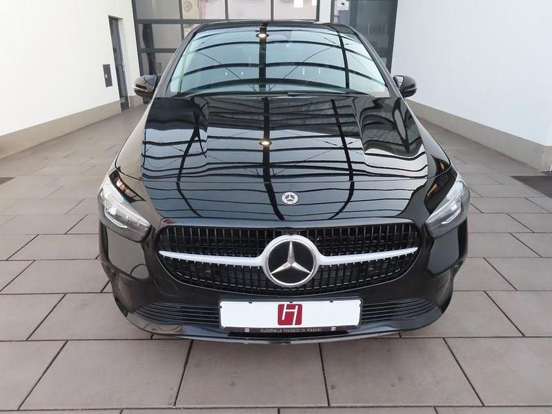 Usata Mercedes E250 163 CV (119 kW) 2023 Nero Berlina