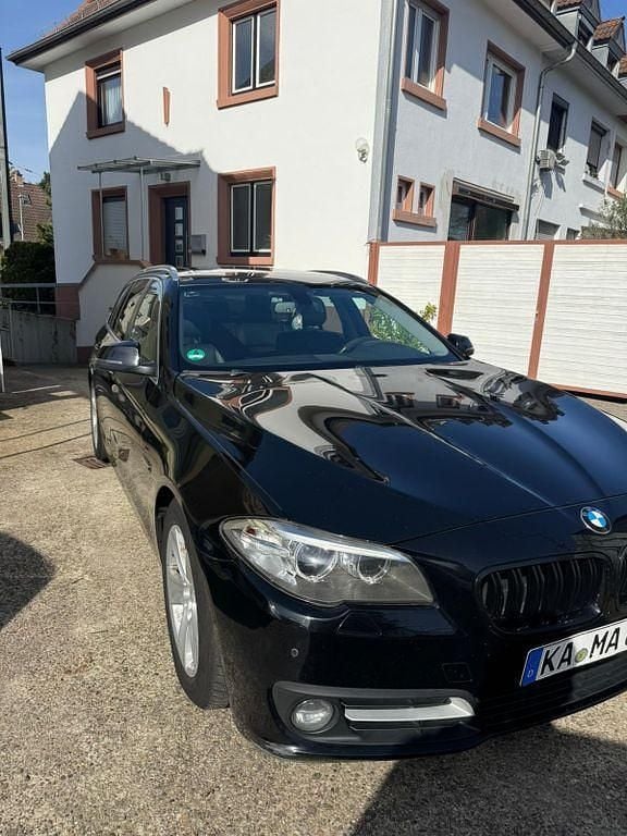 Gebraucht BMW 520 190 PS (139 kW) 2016 Schwarz Kombi