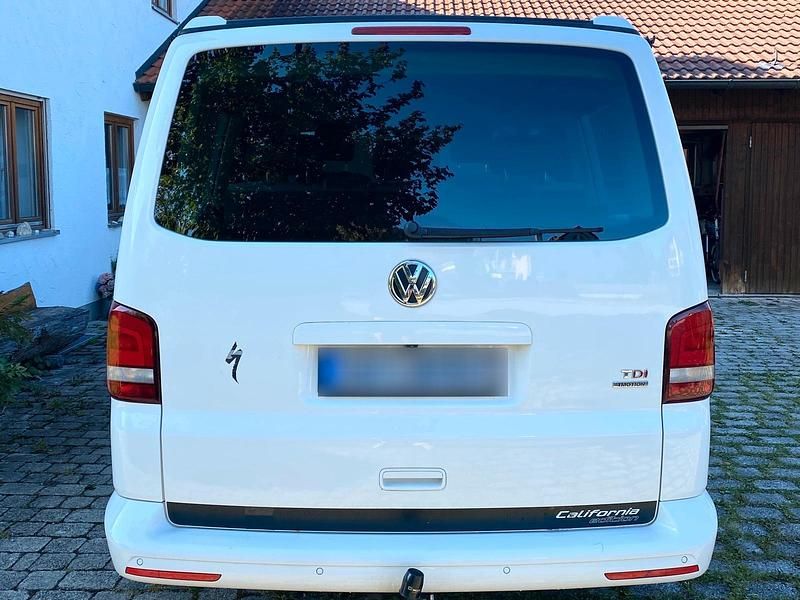Gebraucht VW California Beach 180 PS (132 kW) 2015 Weiß Van