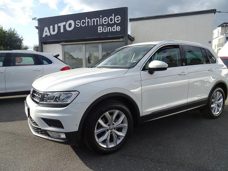 Weiß Gebraucht 2017 VW Tiguan Sound SUV | 18.500 € (Fairer Preis) - Bild 1/4