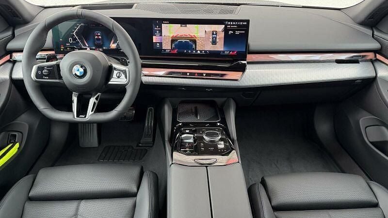 Neu BMW 520 Performance 197 PS (144 kW) 2026 Schwarz Limousine