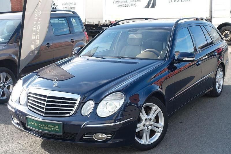 Blau Gebraucht 2007 Mercedes E320 Avantgarde Kombi | 2.490 € (Guter Preis) - Bild 1/4