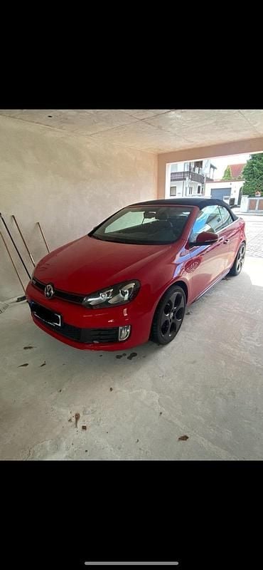Rot Gebraucht 2013 VW Golf Cabriolet GTI Cabrio | 13.200 € (Etwas zu teuer) - Bild 1/4