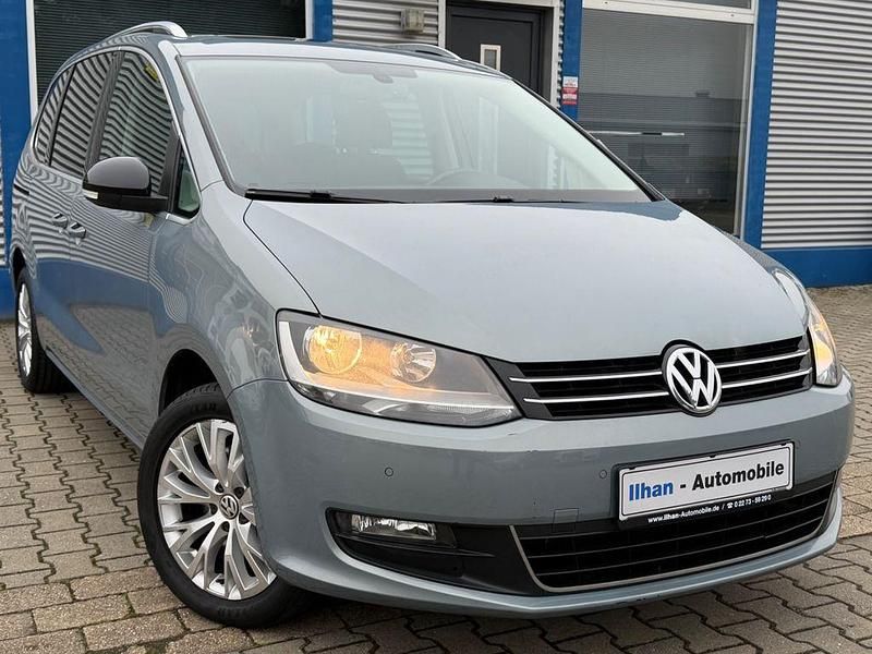 Gebraucht VW Sharan Style 140 PS (102 kW) 2012 Pantheon grau Van / Kleinbus