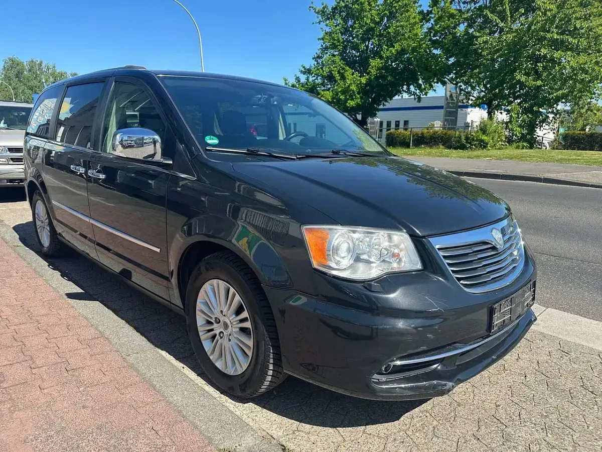 Gebraucht Lancia Voyager Platinum 163 PS (119 kW) 2012 Other Van / Kleinbus