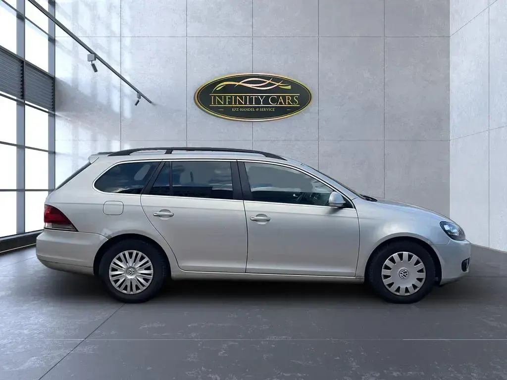 Gebraucht VW Golf VI Comfortline 122 PS (89 kW) 2010 Gold Kombi