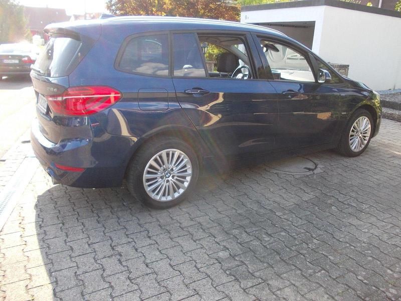 Gebraucht BMW 218 150 PS (110 kW) 2018 Blau Kombi