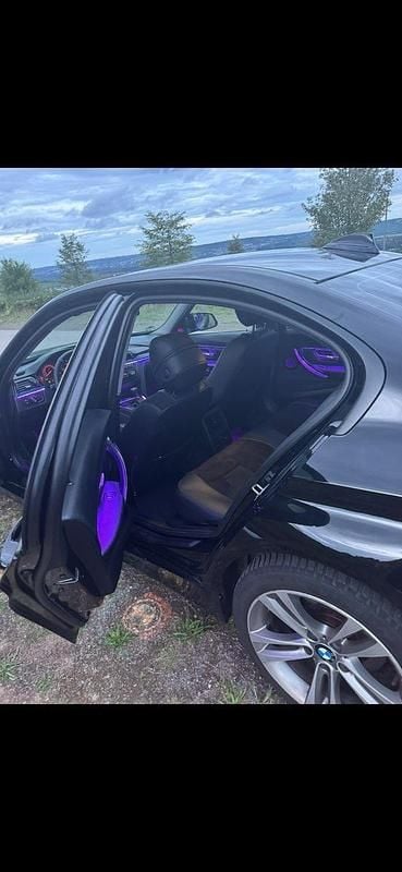 Gebraucht BMW 316 116 PS (85 kW) 2013 Schwarz Limousine