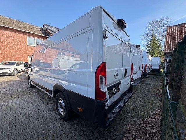 Gebraucht Opel Movano 140 PS (102 kW) 2024 Weiß Van