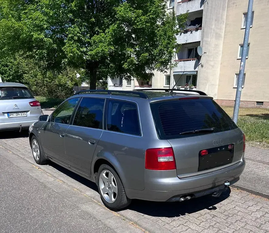 Usata Audi A6 131 CV (96 kW) 2004 Grigio Station wagon