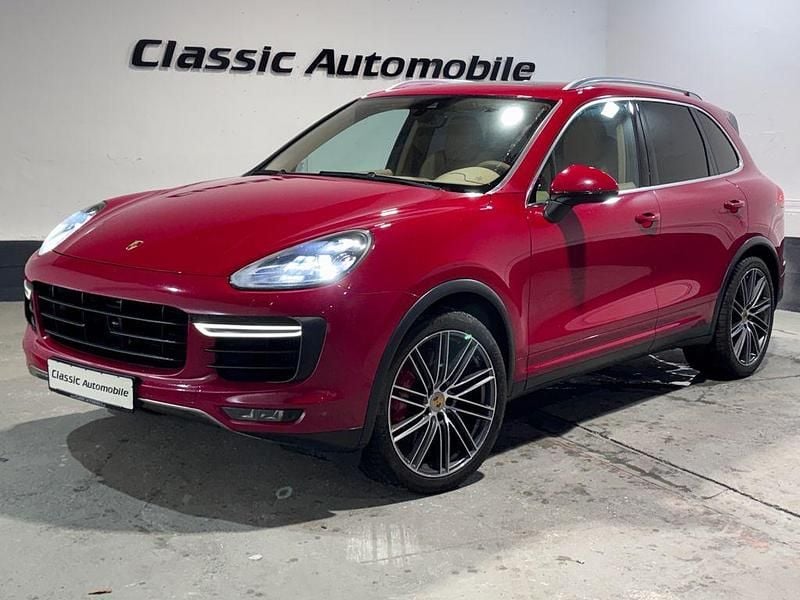 Rot Gebraucht 2015 Porsche Cayenne Turbo SUV | 27.450 € (Guter Preis) - Bild 1/4