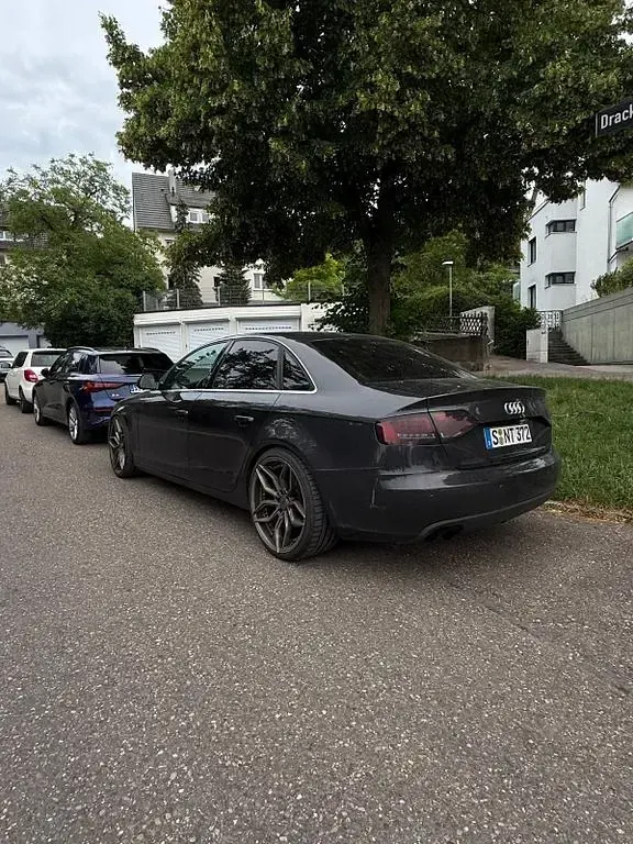Gebraucht Audi A4 Attraction 160 PS (117 kW) 2009 Grau Limousine