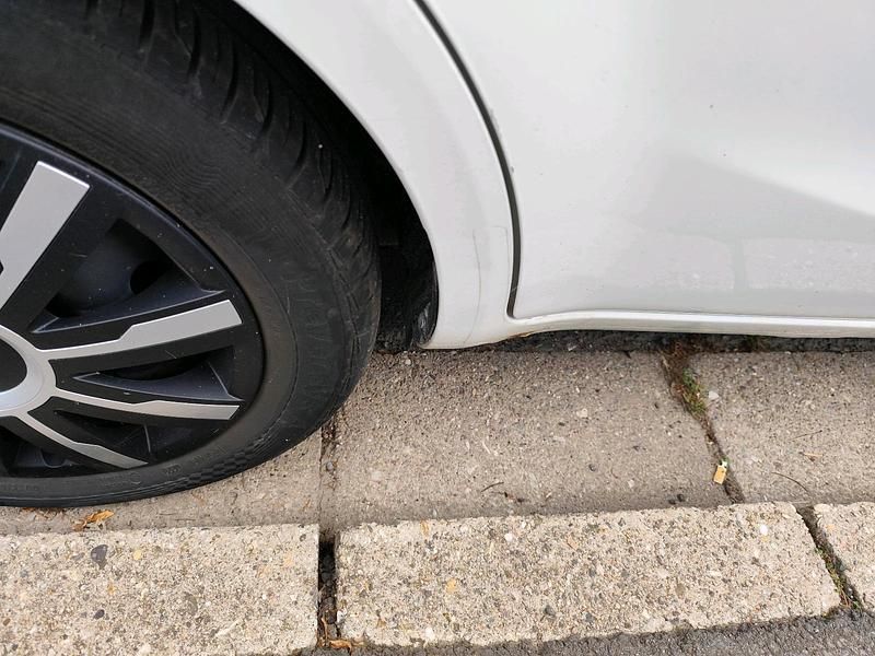 Gebraucht Suzuki Splash 70 PS (51 kW) 2009 Weiß Kleinwagen