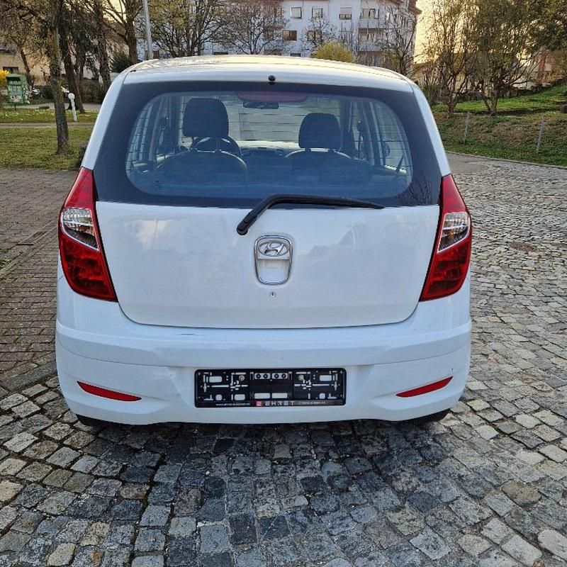 Second-hand Hyundai i10 70 CP (51 kW) 2013 Alb Hatchback