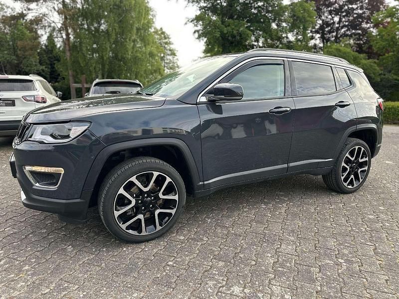 Grau Gebraucht 2018 Jeep Compass Limited SUV | 16.990 € (Guter Preis) - Bild 1/4