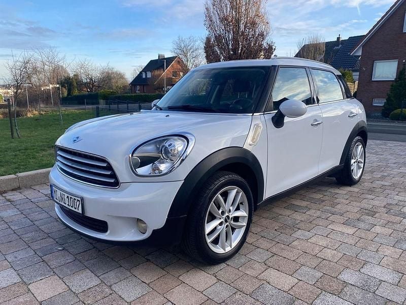 Weiß Gebraucht 2013 Mini Cooper D Countryman SUV | 9.350 € (Fairer Preis) - Bild 1/4