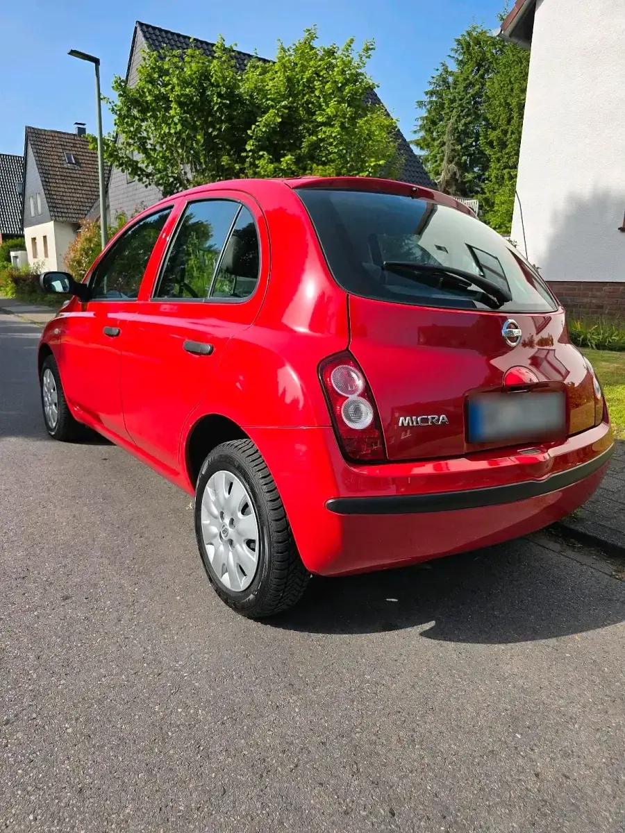 Gebraucht Nissan Micra 65 PS (47 kW) 2007 Rot Limousine