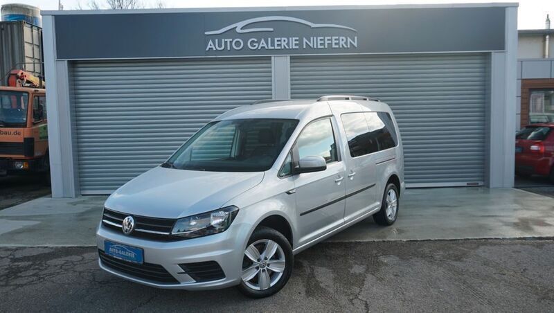 Silber Gebraucht 2019 VW Caddy Maxi Trendline Van / Kleinbus | 21.890 € (Teuer) - Bild 1/4
