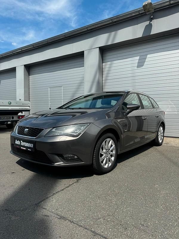 Grau Gebraucht 2014 Seat Leon Kombi | 5.499 € (Guter Preis) - Bild 1/4