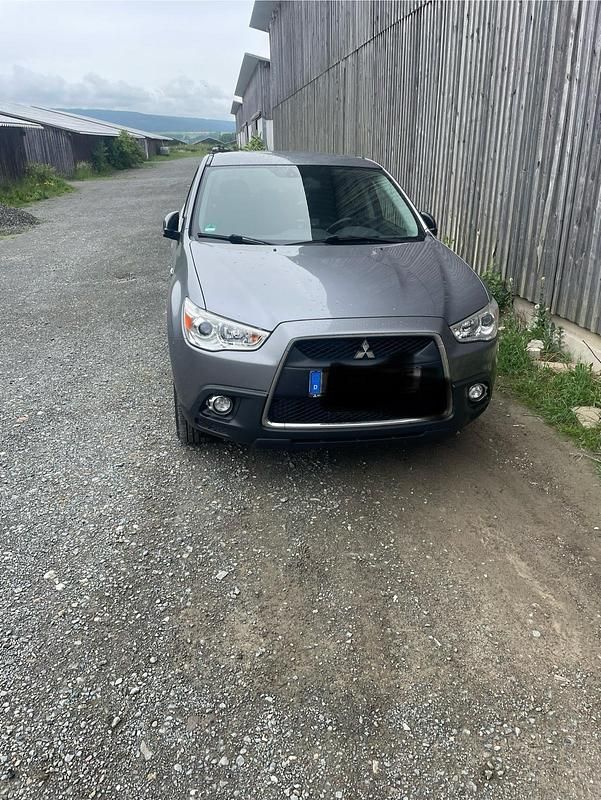 Grau Gebraucht 2010 Mitsubishi ASX SUV | 5.100 € (Etwas zu teuer) - Bild 1/4
