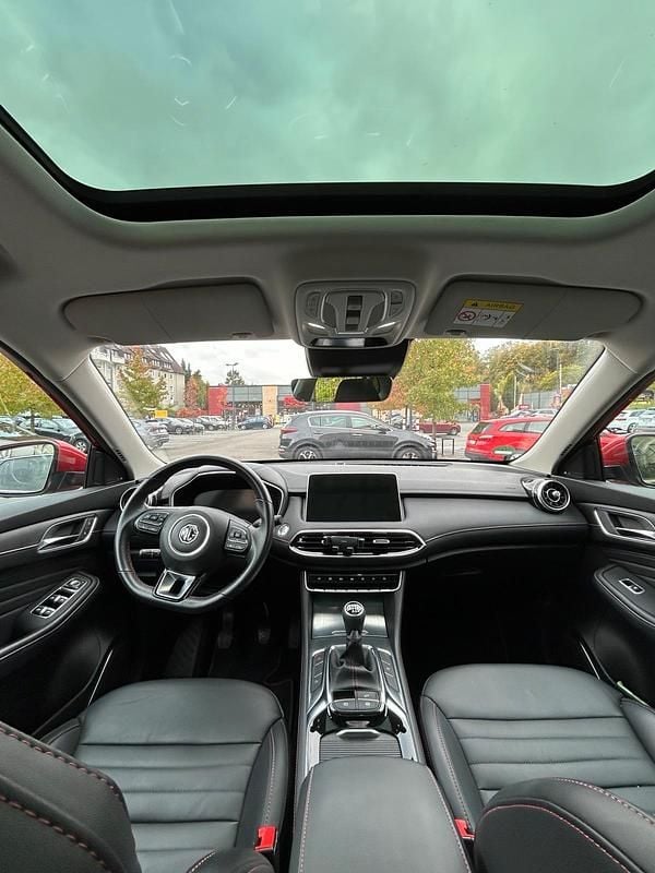 Rot Gebraucht 2023 MG HS Luxury SUV | 18.700 € (Superpreis) - Bild 1/4