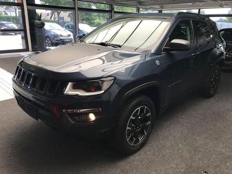 Gebraucht Jeep Compass Trailhawk 179 PS (131 kW) 2021 Blau SUV