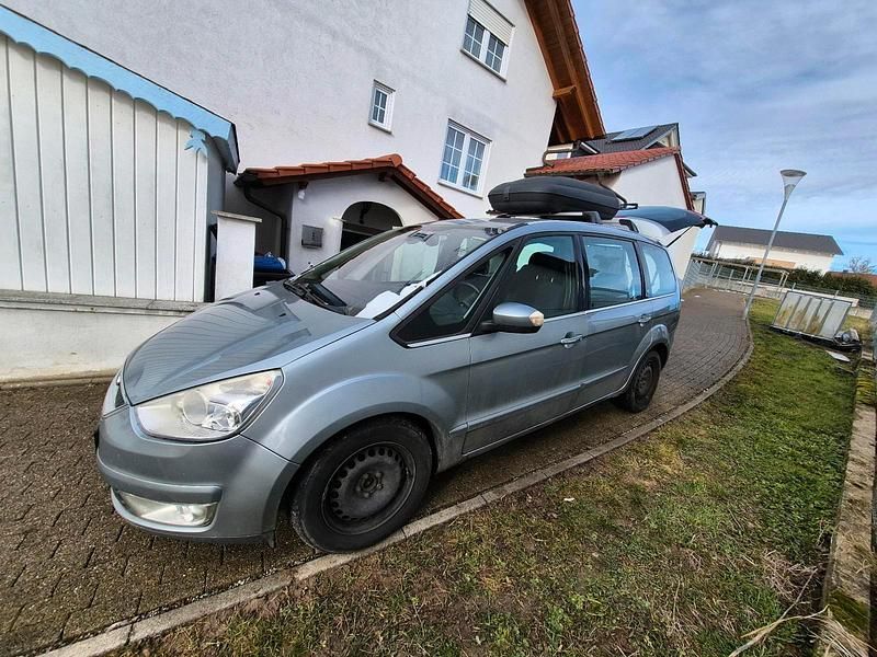 Gebraucht Ford Galaxy 140 PS (102 kW) 2009 Grau Van / Kleinbus