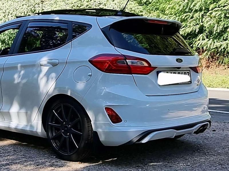 Gebraucht Ford Fiesta ST 256 PS (188 kW) 2018 Weiß Kleinwagen