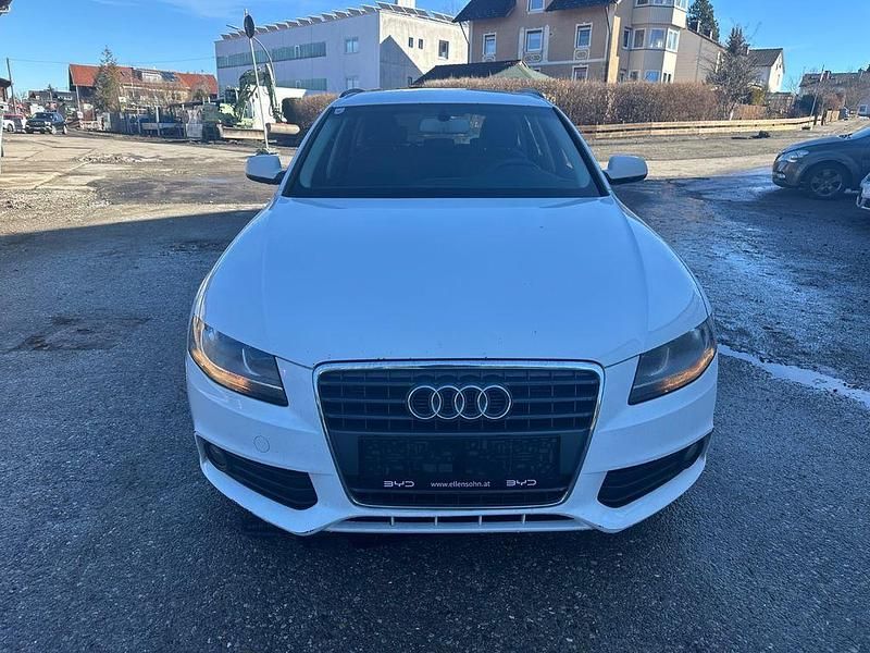Gebraucht Audi A4 Attraction 120 PS (88 kW) 2011 Weiß Kombi