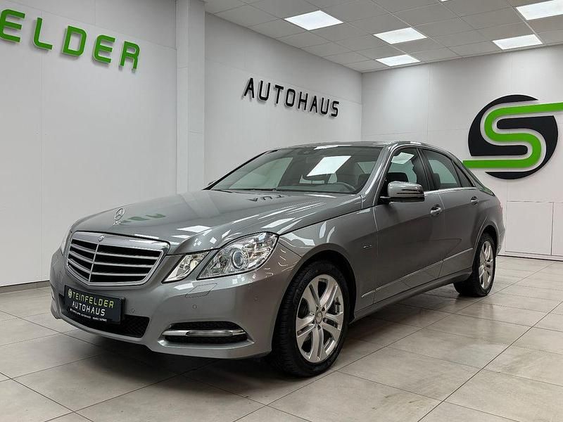 Gebraucht Mercedes E200 Avantgarde 136 PS (100 kW) 2011 Silber Limousine