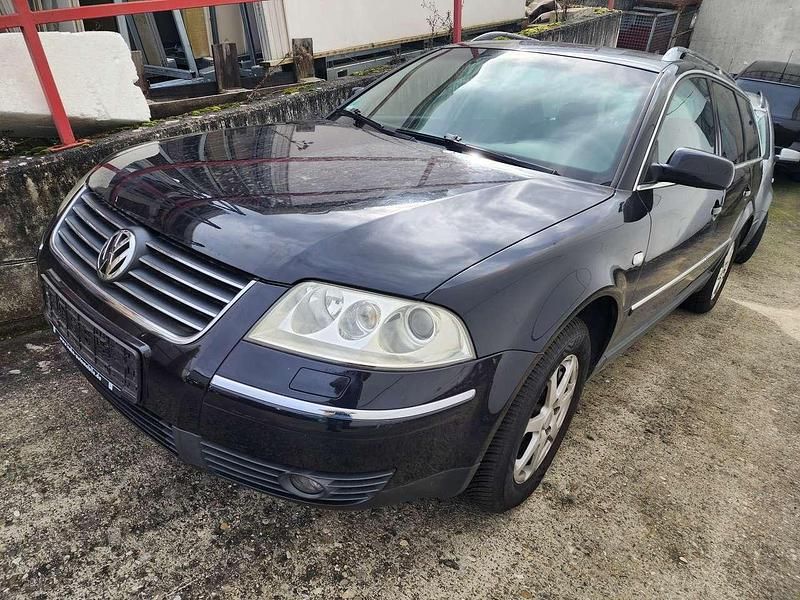Używany VW Passat Highline 150 KM (110 kW) 2002 Czarny Kombi