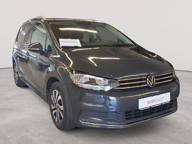 Uranograu Gebraucht 2021 VW Touran Active Van / Kleinbus | 20.590 € (Guter Preis) - Bild 1/4