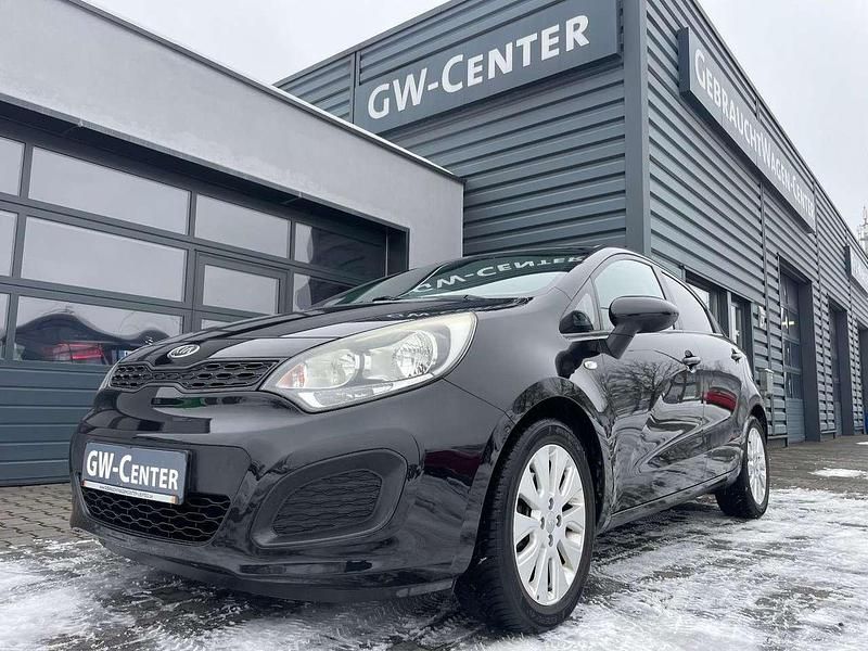 Gebraucht Kia Rio Edition 7 109 PS (80 kW) 2012 Schwarz Kleinwagen