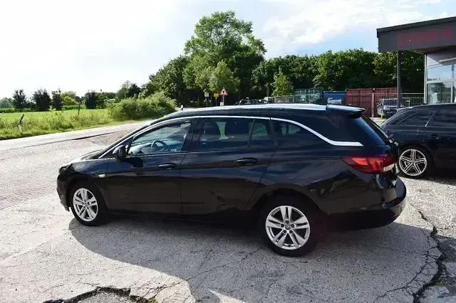 Gebraucht Opel Astra Dynamic 110 PS (80 kW) 2016 Schwarz Kombi