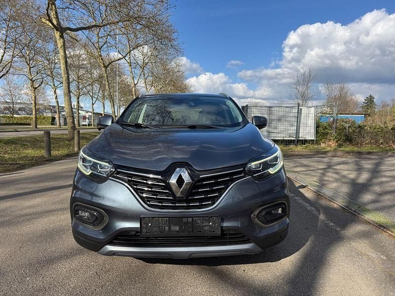 Gebraucht Renault Kadjar 150 PS (110 kW) 2019 Grau SUV