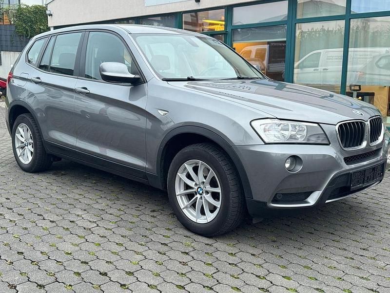 Grau Gebraucht 2013 BMW X3 Sport Line SUV | 15.950 € (Fairer Preis) - Bild 1/4