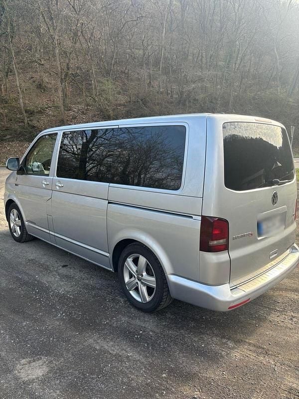 Gebraucht VW Multivan 179 PS (131 kW) 2014 Silber Van