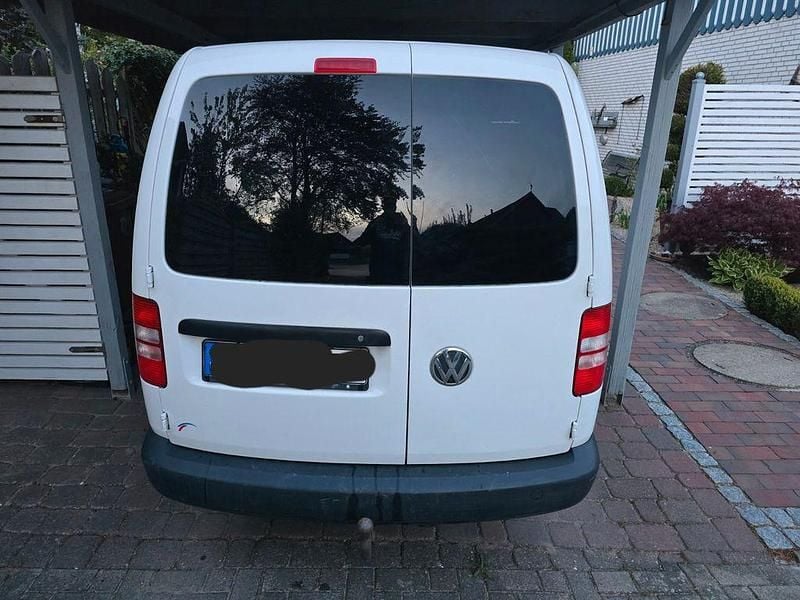 Usado VW Caddy 102 HP (75 kW) 2013 Branco Monovolume