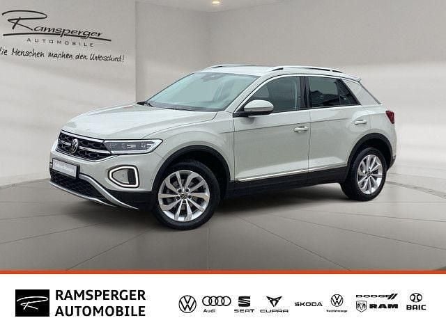 Grau (ascotgrau) Gebraucht 2024 VW T-Roc Style SUV | 27.490 € (Guter Preis) - Bild 1/4