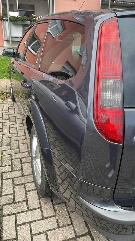 Gebraucht Ford Focus Ghia 116 PS (85 kW) 2006 Kombi