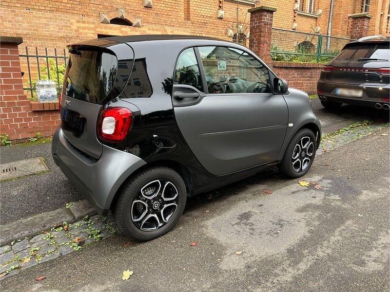 Gebraucht Smart ForTwo Coupé 60 kW (82 PS) 2021 Grau Coupé
