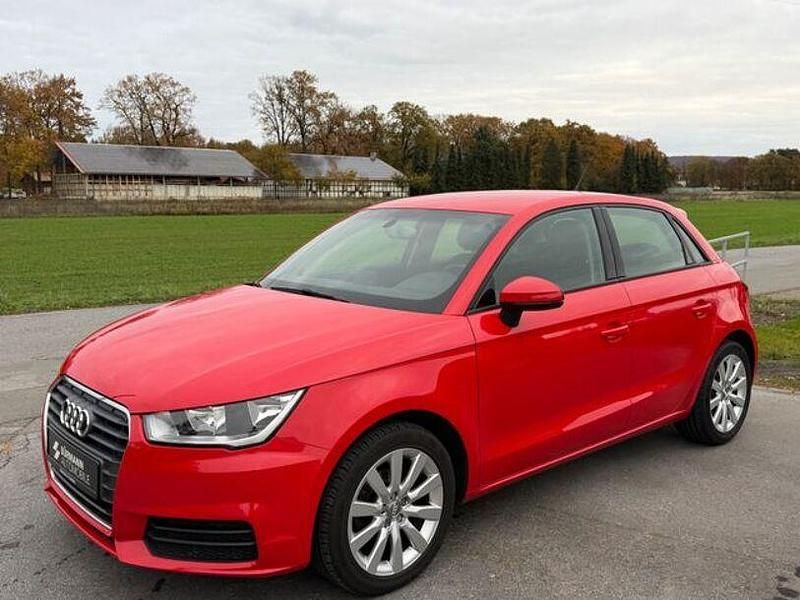Andere Gebraucht 2016 Audi A1 Comfort Limousine | 11.900 € - Bild 1/4