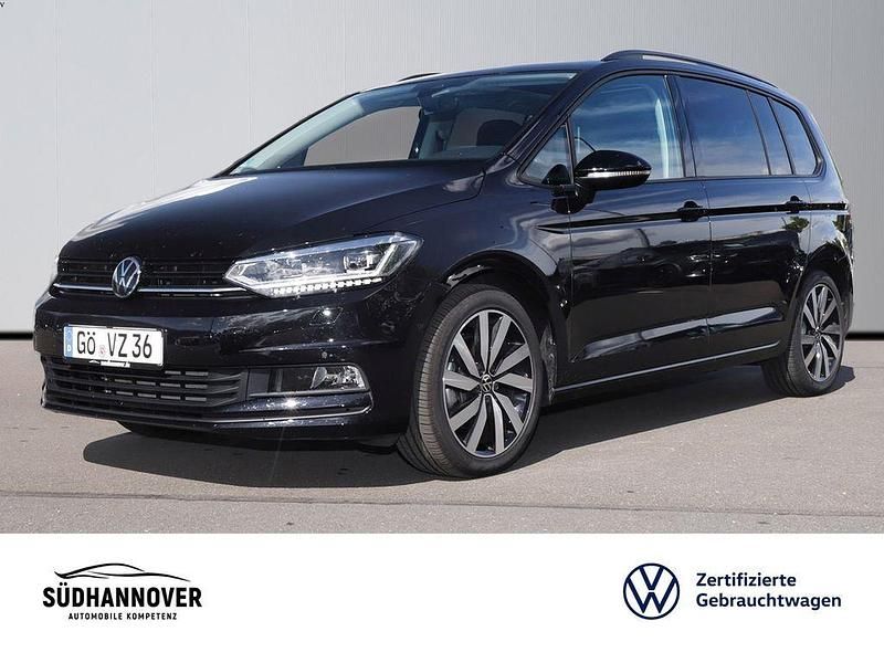 Schwarz Gebraucht 2025 VW Touran Highline Van / Kleinbus | 42.680 € (Teuer) - Bild 1/4