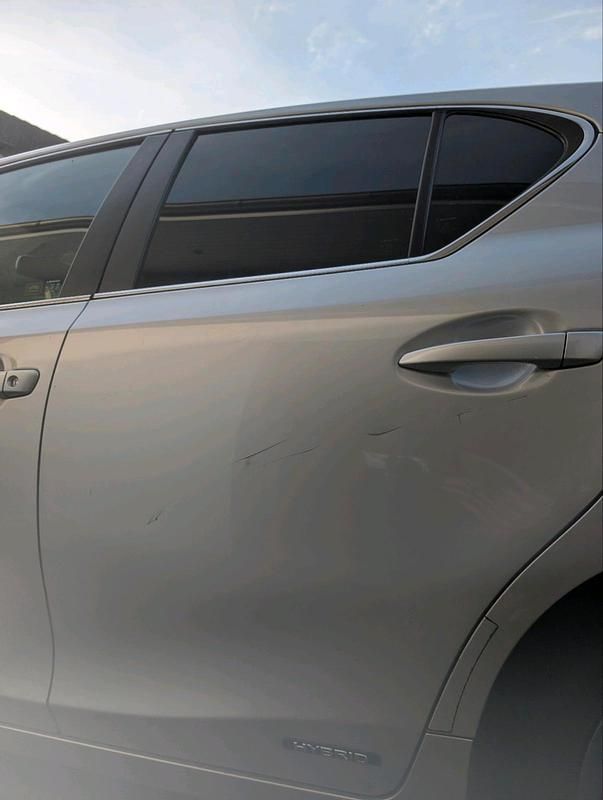 Gebraucht Lexus CT200h 136 PS (100 kW) 2011 Silber Limousine