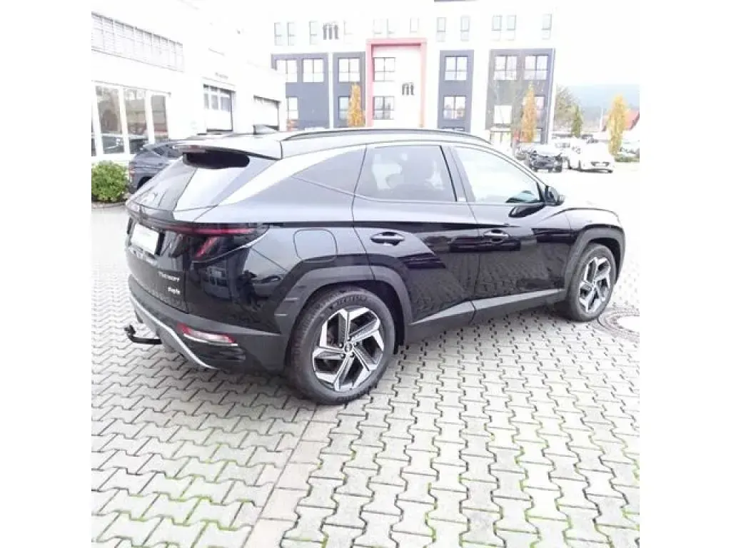 Gebraucht Hyundai Tucson 179 PS (131 kW) 2021 Schwarz (metallic) SUV